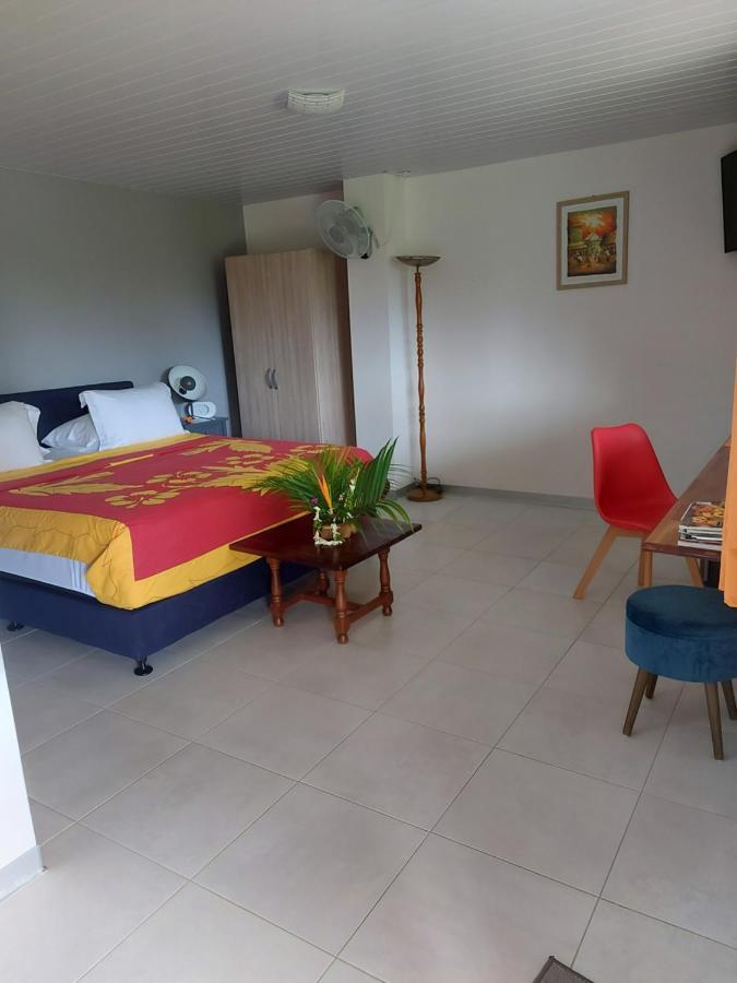 Manaeva Lodge Faaa Екстериор снимка