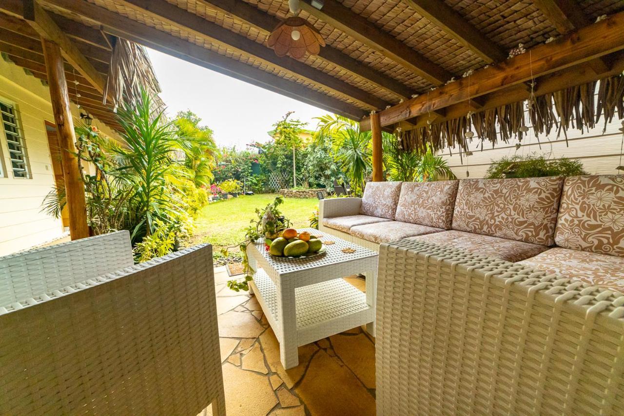 Manaeva Lodge Faaa Екстериор снимка