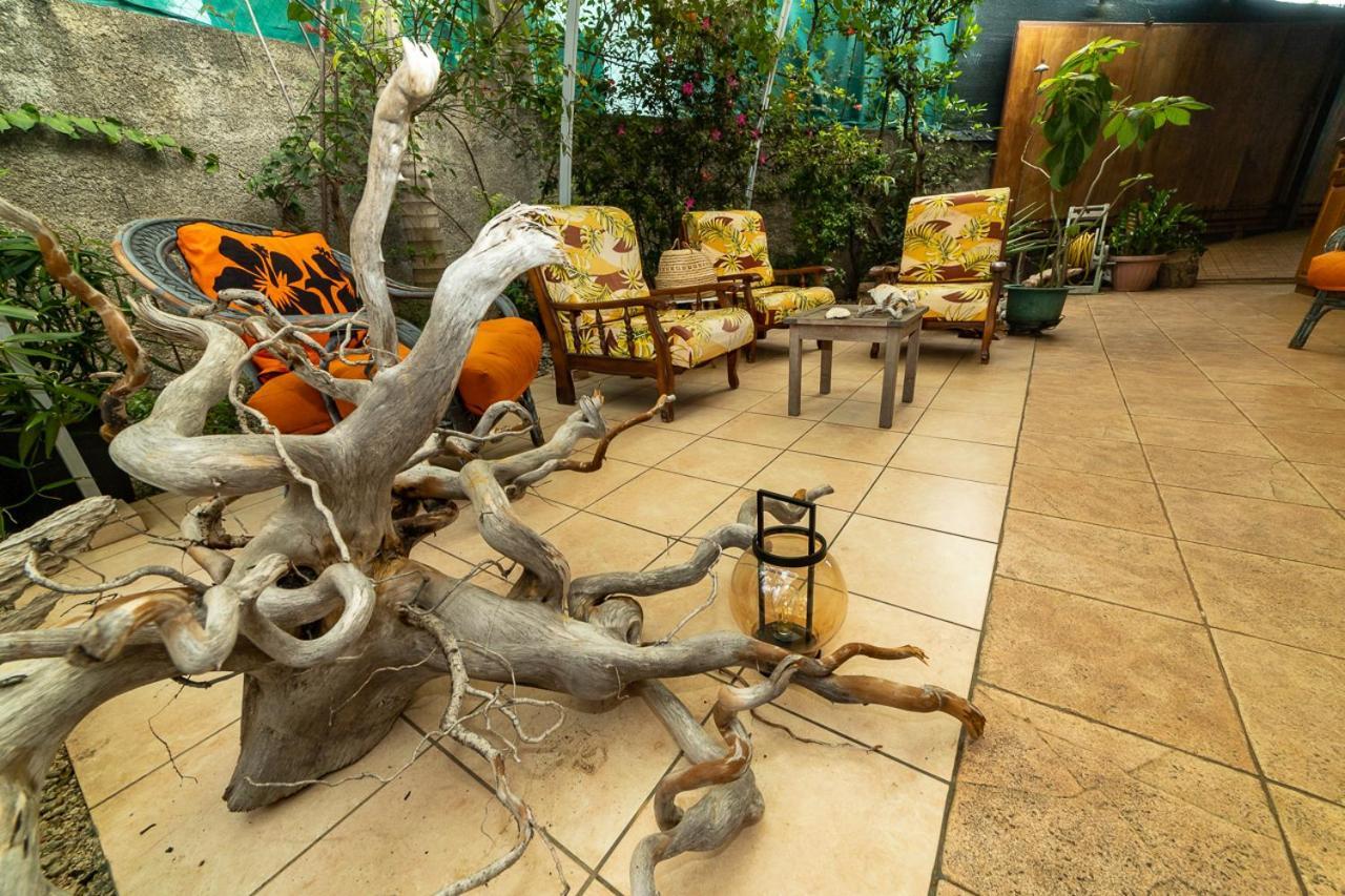Manaeva Lodge Faaa Екстериор снимка