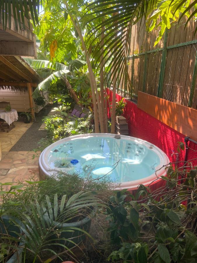 Manaeva Lodge Faaa Екстериор снимка