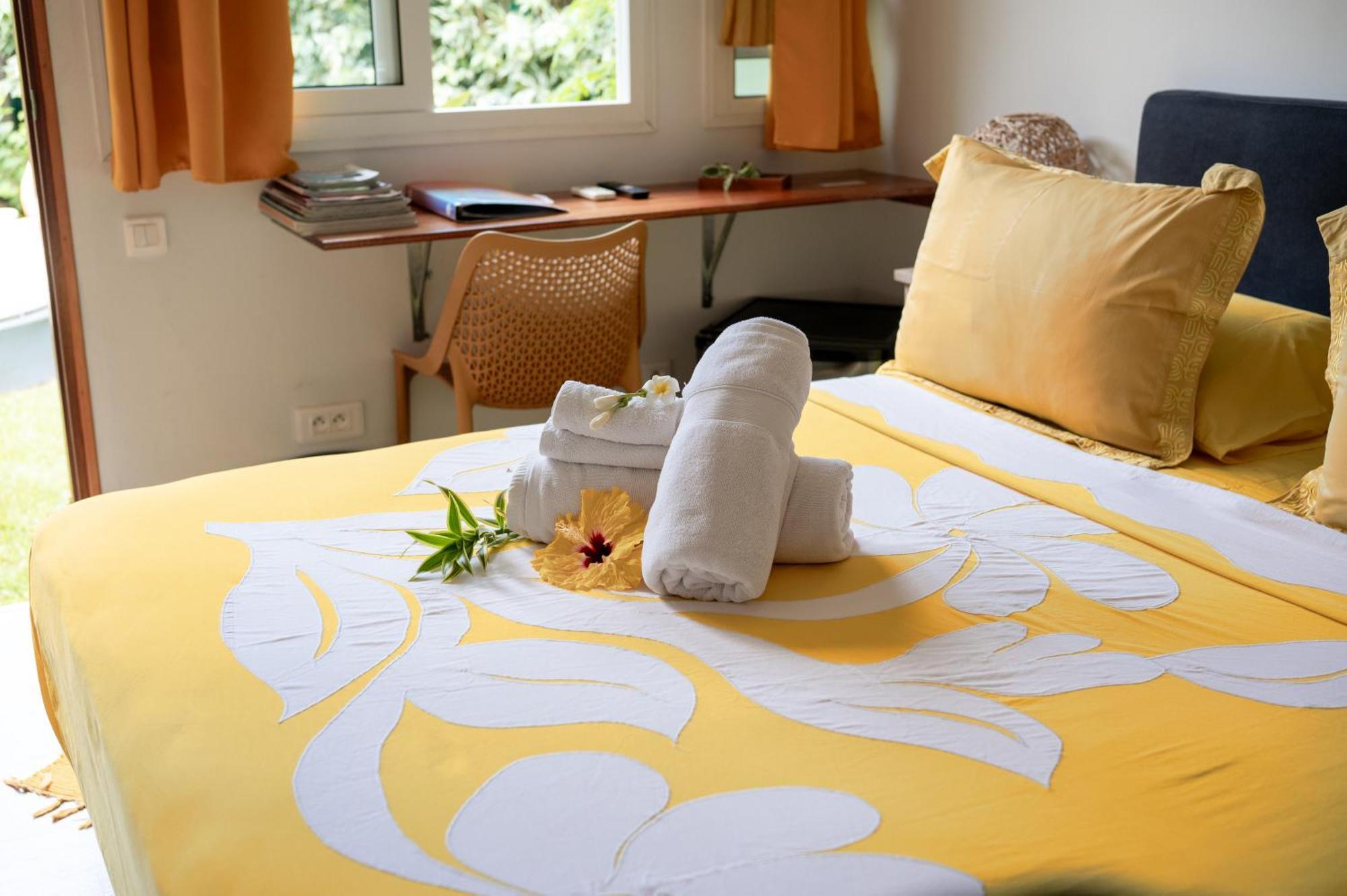 Manaeva Lodge Faaa Екстериор снимка